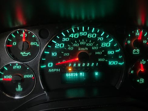 Used 2013 Chevrolet Express 1500 image 16