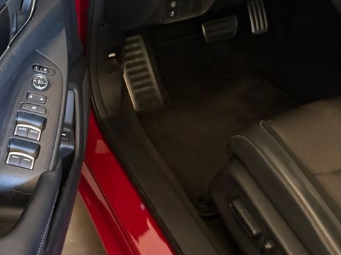 Used 2018 Honda Accord Sport image 11