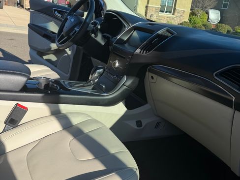 Used 2018 Ford Edge Titanium w/ Equipment Group 301A image 5