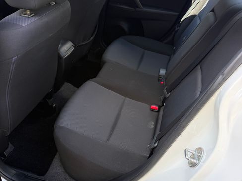 Used 2010 MAZDA MAZDA3 i Touring FWD image 7