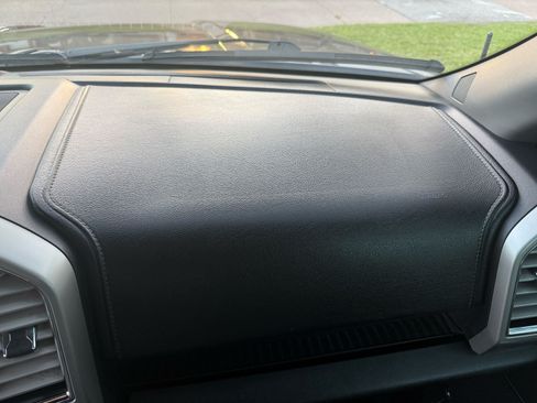 Used 2016 Ford F150 Lariat image 17