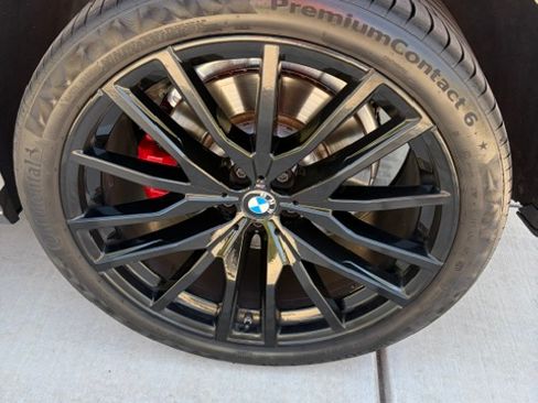 Used 2022 BMW X6 M50i w/ Executive Package AWD/4WD image 8
