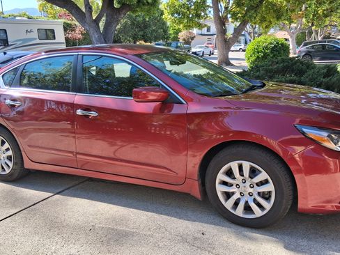 Used 2017 Nissan Altima 2.5 S w/ Power Driver Seat Package image 5