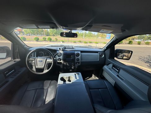 Used 2013 Ford F150 XLT w/ XLT Chrome Pkg image 5