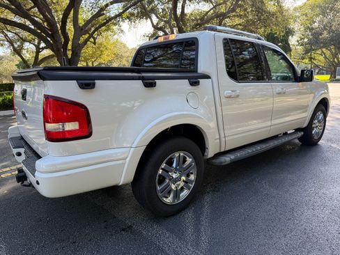 Used 2010 Ford Explorer Sport Trac Limited image 5