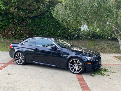 Used 2011 BMW M3 Convertible image 5