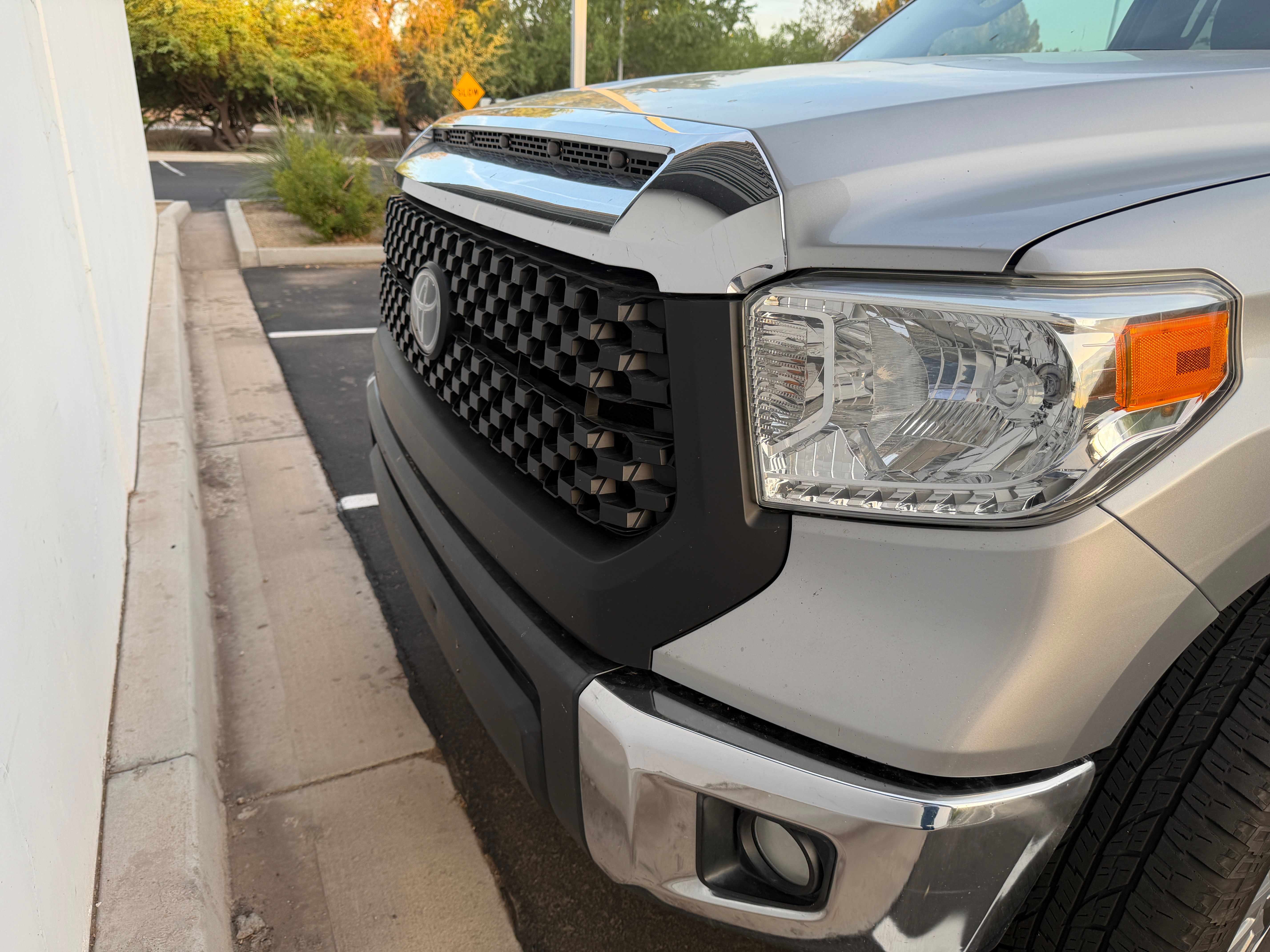Used 2014 Toyota Tundra SR5 w/ SR5 Upgrade Package RWD image 12