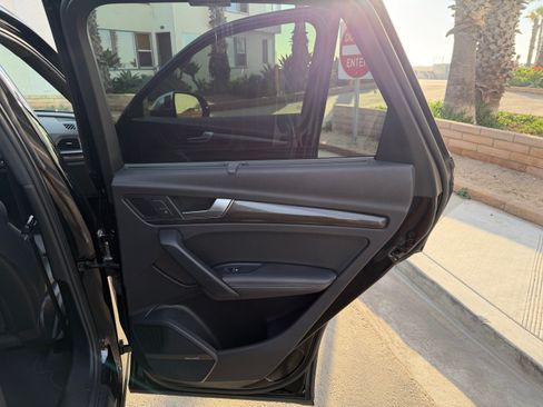 Used 2018 Audi SQ5 Premium Plus w/ S Sport Package image 18