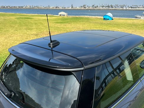 Used 2020 MINI Cooper S FWD image 15