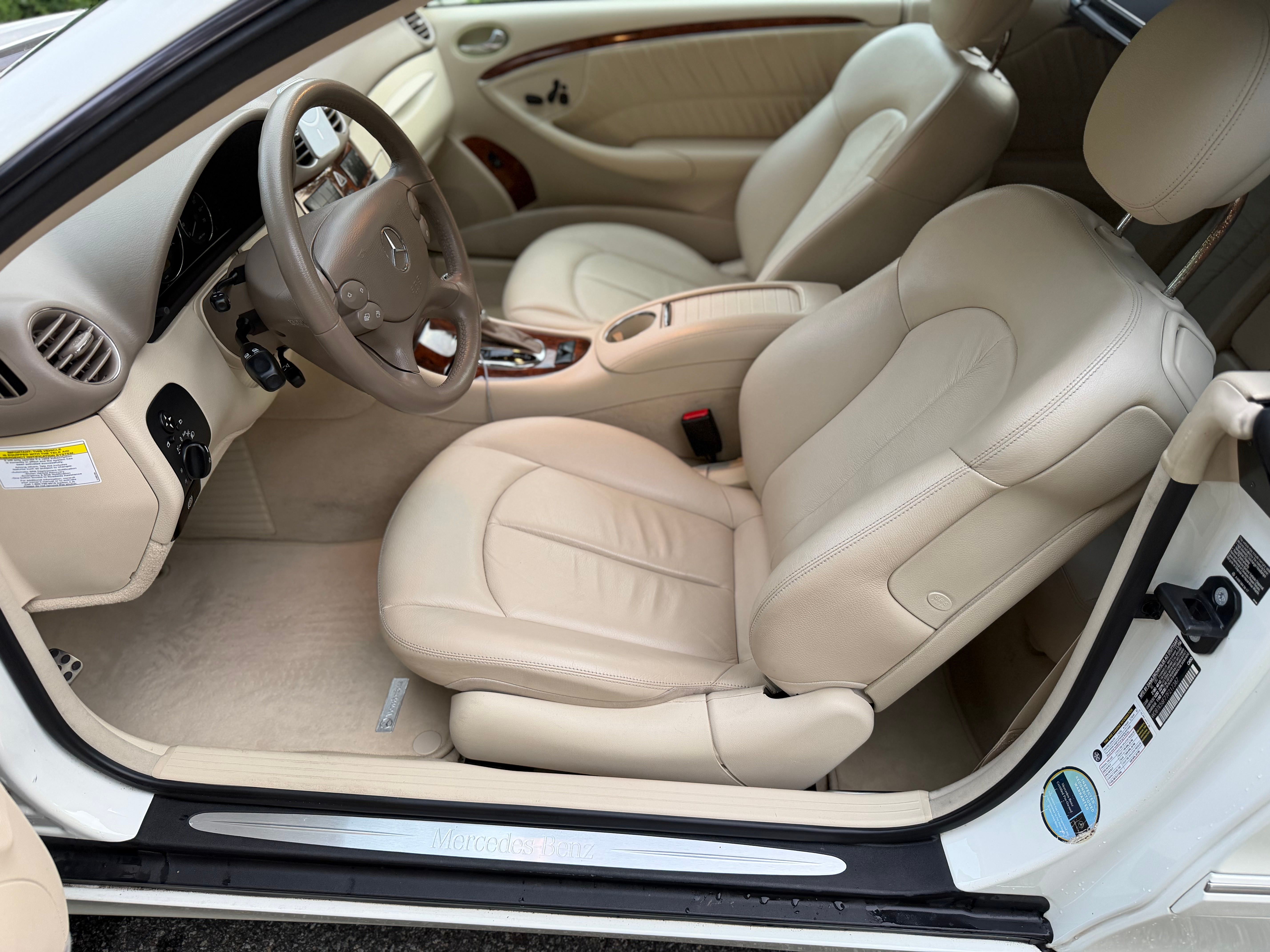 Used 2007 Mercedes-Benz CLK 350 Cabriolet image 19