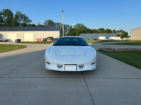 Used 1995 Pontiac Firebird Trans Am RWD image 28