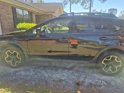 Used 2014 Subaru Crosstrek 2.0i Premium w/ Moonroof Package image 5