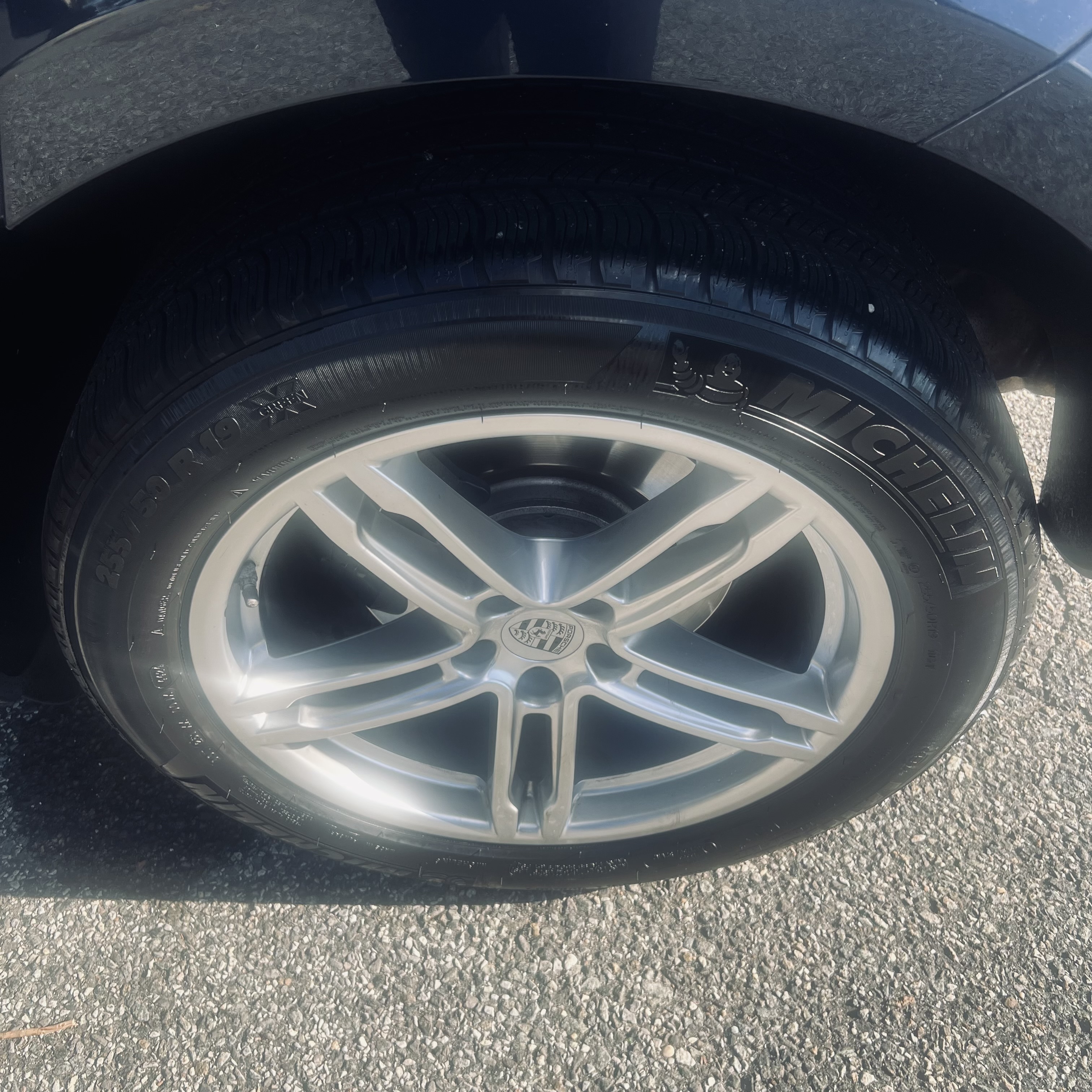 Used 2019 Porsche Macan AWD/4WD image 8
