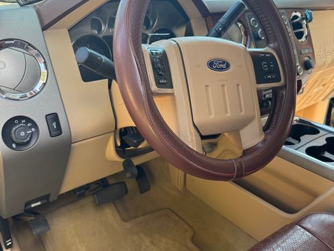 Used 2012 Ford F250 King Ranch w/ King Ranch w/Chrome Pkg image 13