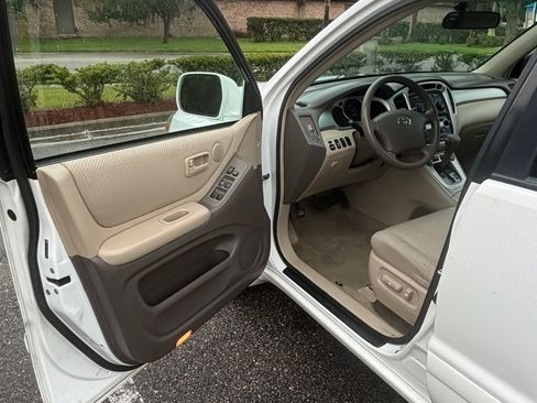Used 2007 Toyota Highlander Sport FWD image 12