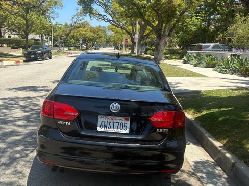 Used 2012 Volkswagen Jetta SE FWD image 13