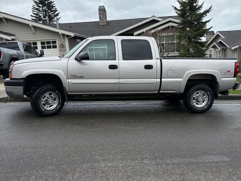 Used 2004 Chevrolet Silverado 2500 LT w/ Skid Plate Package image 1