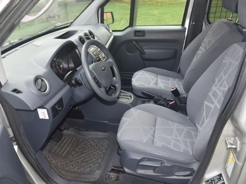 Used 2010 Ford Transit Connect XLT FWD image 12