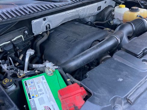 Used 2017 Ford Expedition EL XLT image 15