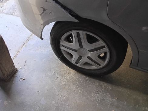 Used 2007 Honda Fit image 9