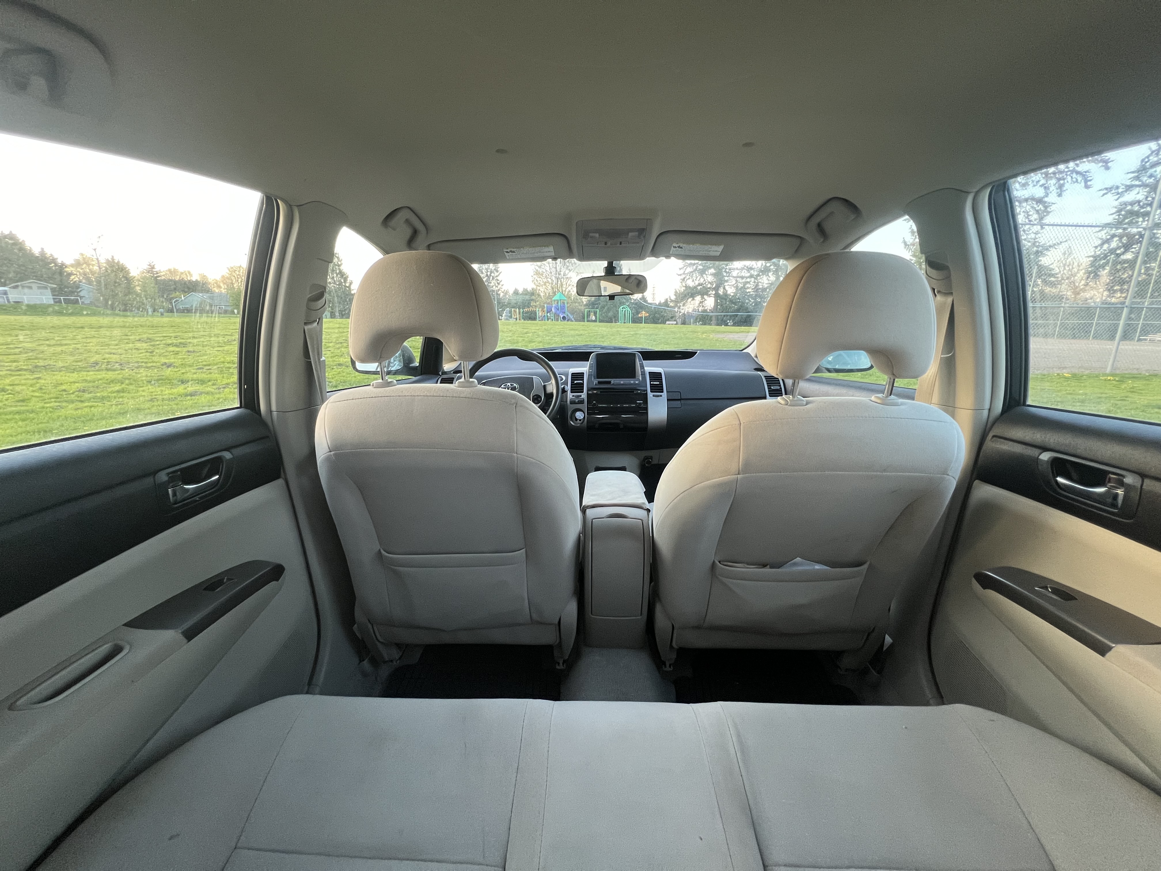 Used 2007 Toyota Prius w/ Pkg 2 FWD image 8