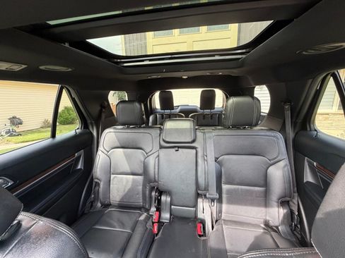 Used 2016 Ford Explorer Limited w/ Equipment Group 301A AWD/4WD image 14