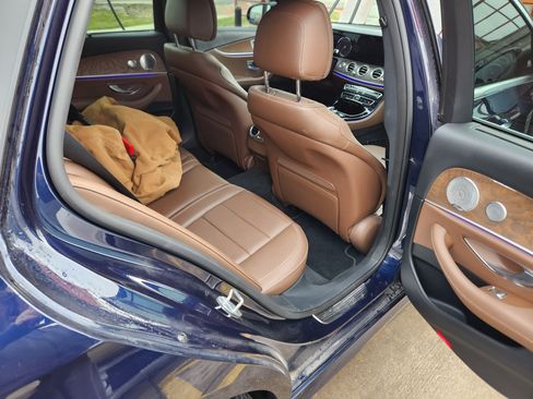 Used 2017 Mercedes-Benz E 400 4MATIC Wagon image 17