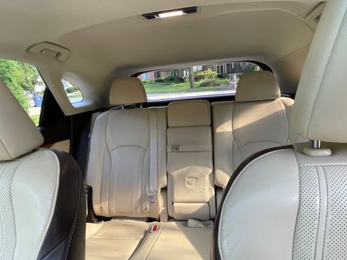Used 2017 Lexus RX 350 AWD w/ Premium Package image 18