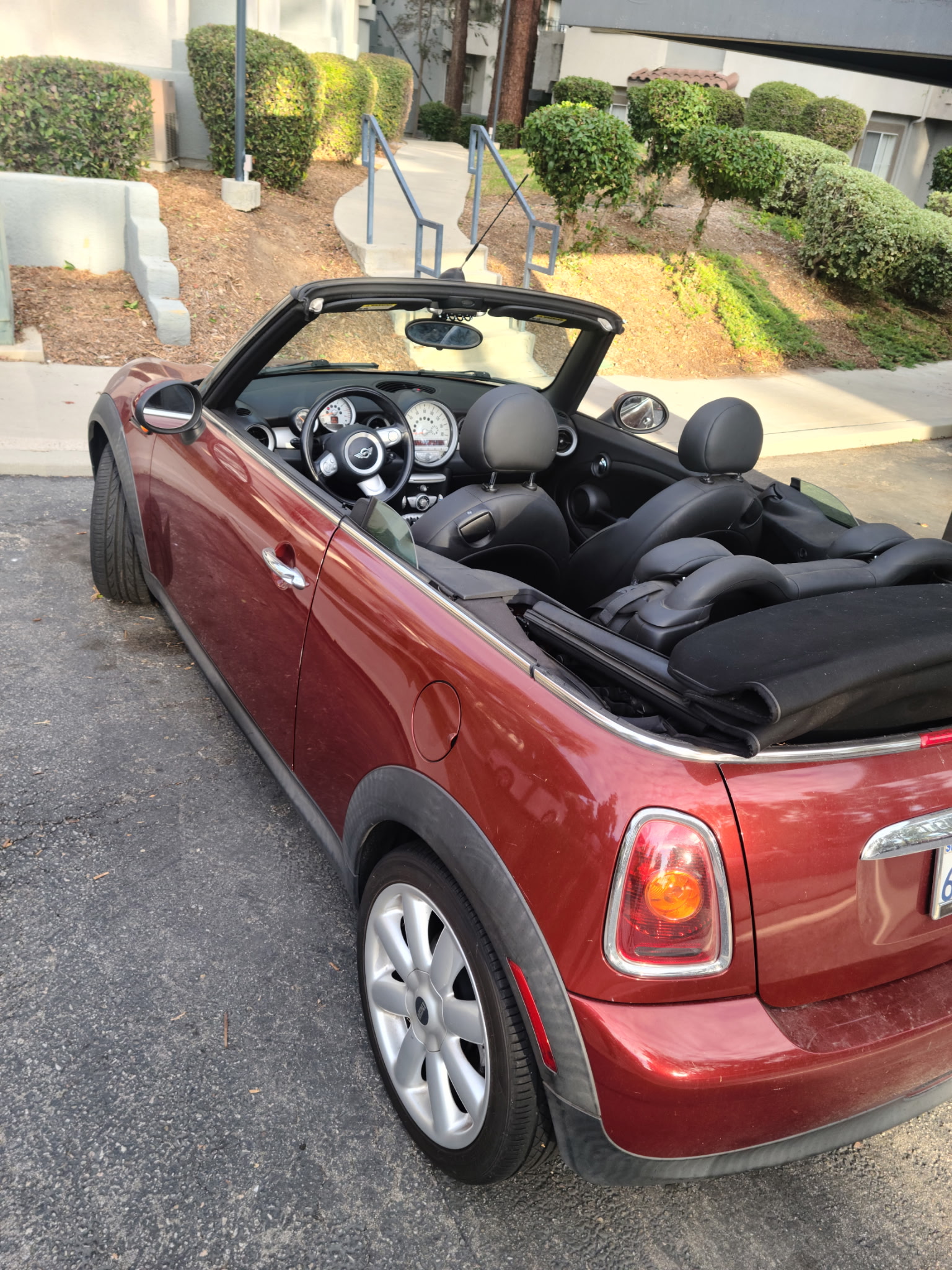 Used 2009 MINI Cooper Convertible FWD image 5