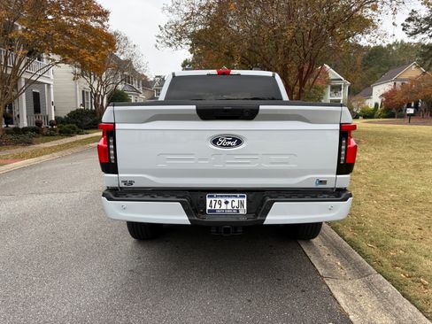 Used 2025 Ford F150 Lightning Flash AWD/4WD image 9