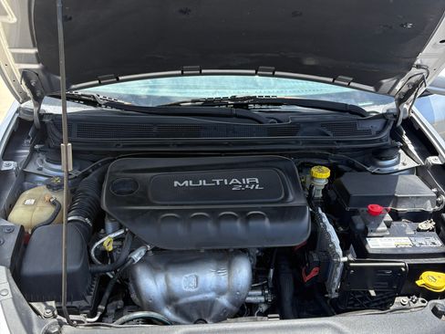 Used 2016 Dodge Dart SXT FWD image 5