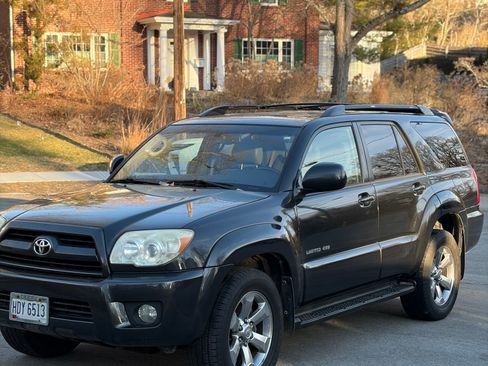 Used 2007 Toyota 4Runner Limited image 1