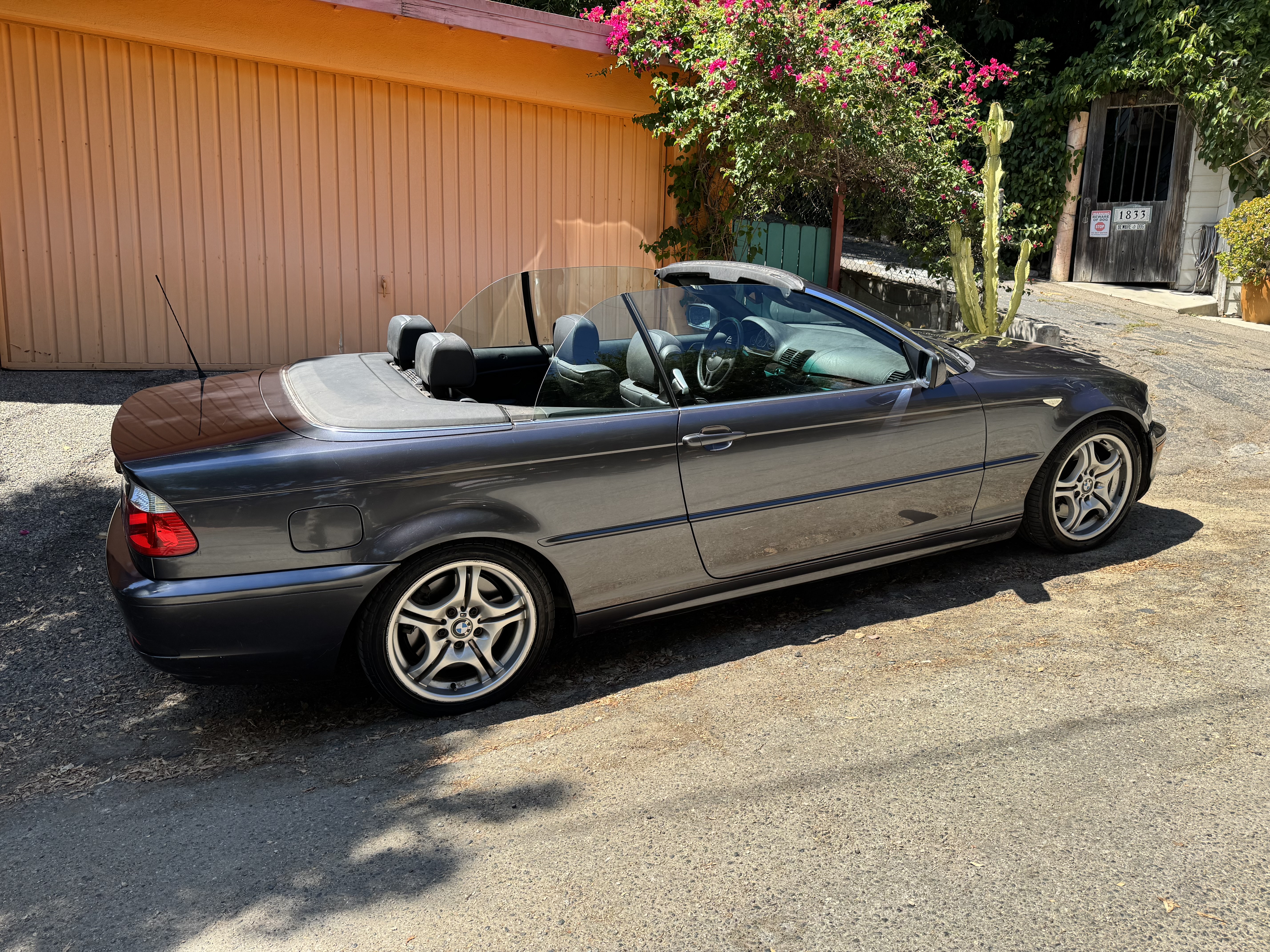 Used 2005 BMW 330Ci Convertible RWD image 5