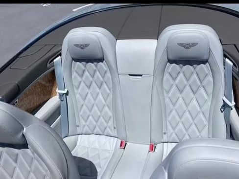 Used 2014 Bentley Continental GT image 15