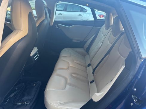 Used 2015 Tesla Model S 90D image 10