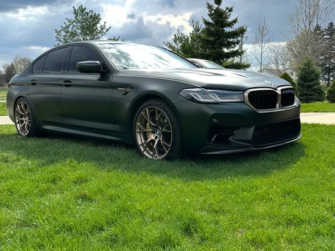 Used 2022 BMW M5 CS image 4