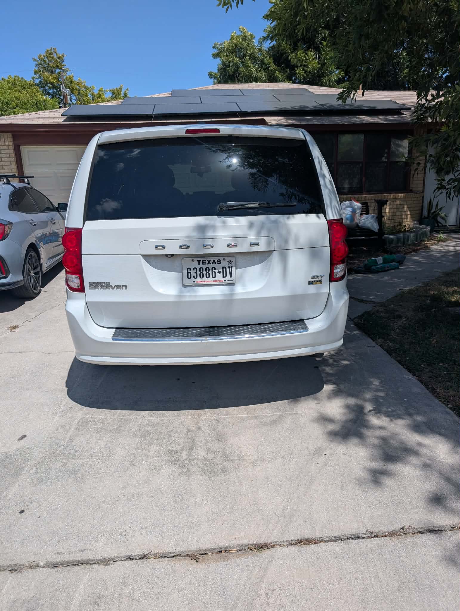 Used 2018 Dodge Grand Caravan SXT FWD image 9