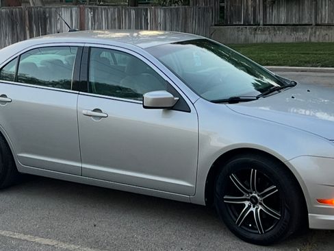 Used 2010 Ford Fusion SE image 12