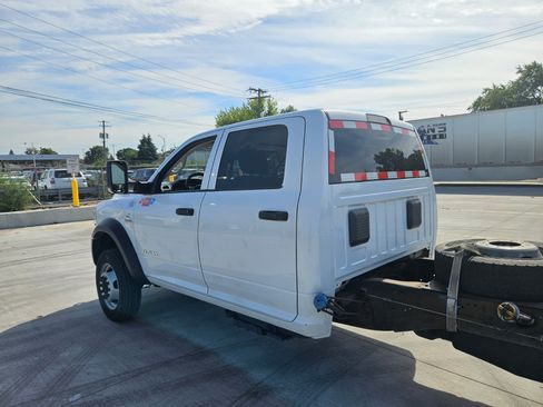 Used 2020 RAM 5500 Tradesman w/ Chrome Appearance Group image 5