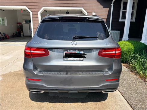 Used 2019 Mercedes-Benz GLC 300 4MATIC image 8