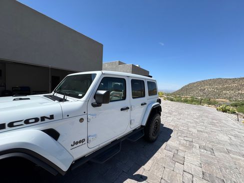 Used 2023 Jeep Wrangler Unlimited Rubicon 392 w/ Xtreme Recon 35" Tire Package AWD/4WD image 32