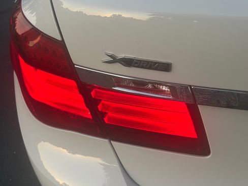 Used 2014 BMW 750Li xDrive AWD/4WD image 2
