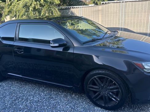 Used 2013 Scion tC FWD image 11