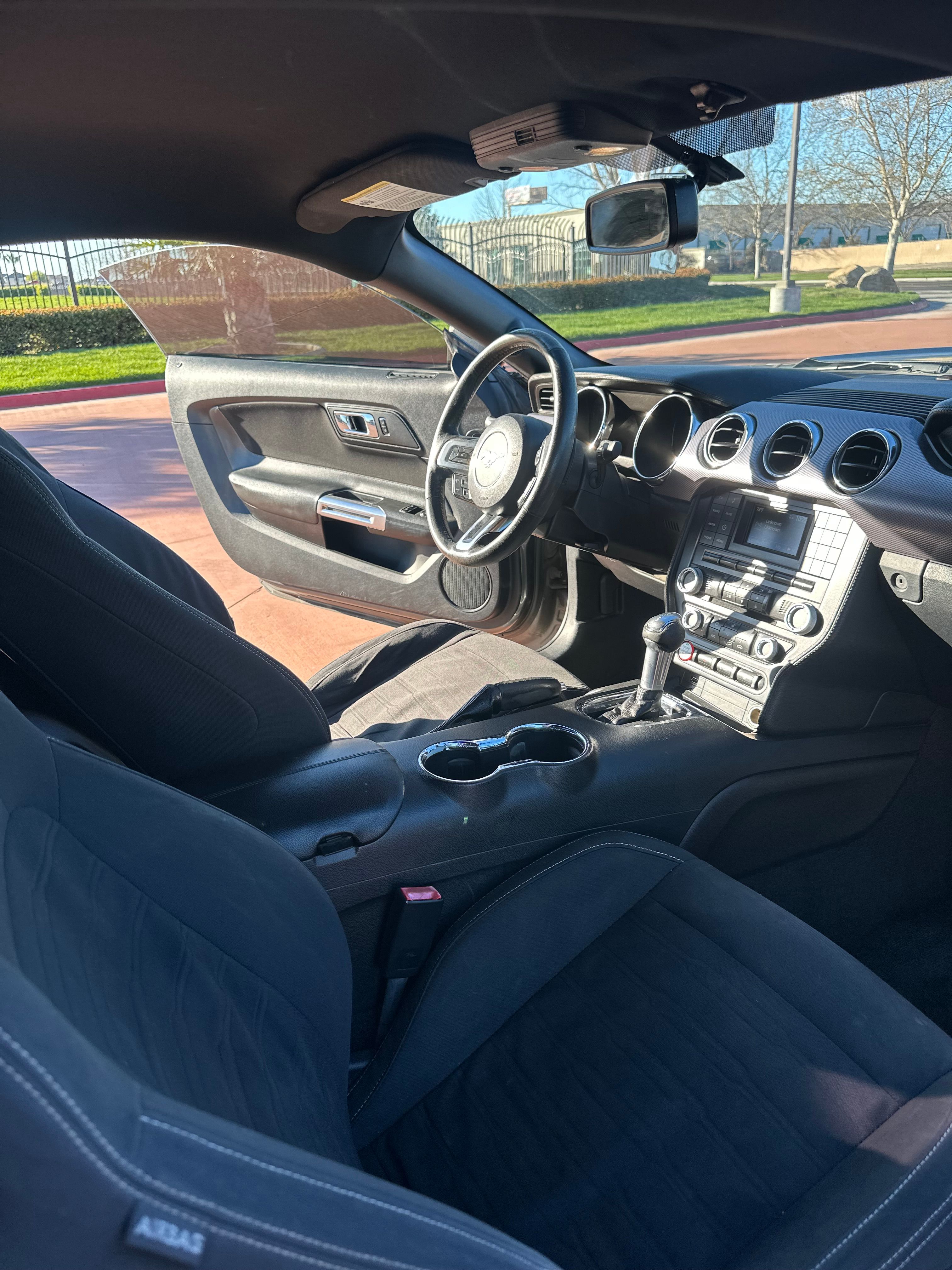 Used 2015 Ford Mustang GT RWD image 17
