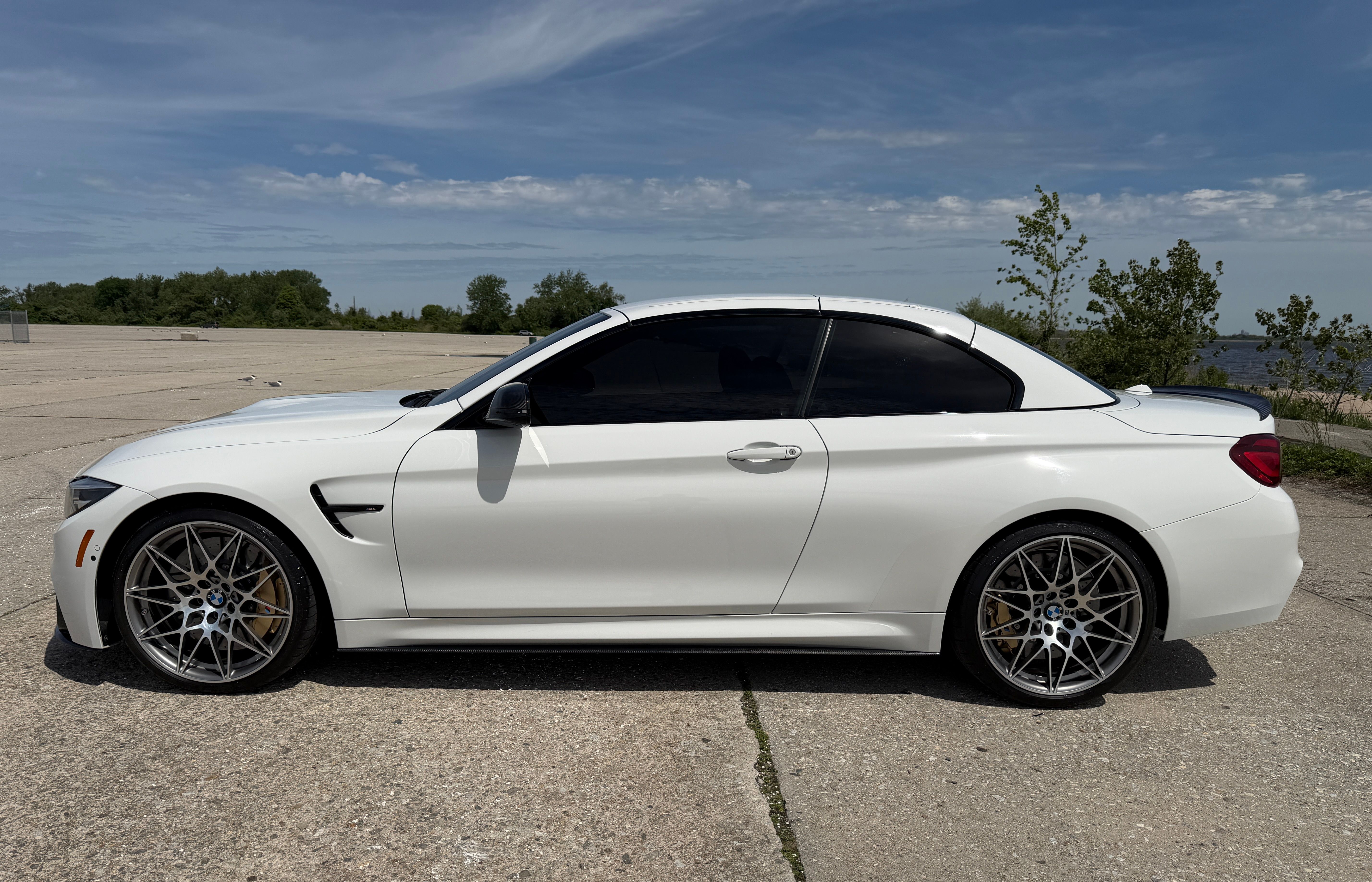 Used 2020 BMW M4 Convertible w/ Competition Package RWD image 19