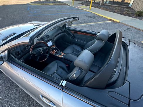 Used 2005 Mercedes-Benz SL 500 SL 500 Roadster 2D image 8