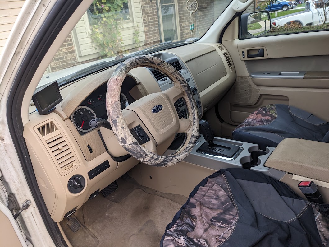 Used 2011 Ford Escape XLT w/ 201A Rapid Spec Order Code FWD image 10