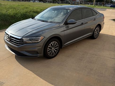 Used 2019 Volkswagen Jetta SE FWD image 9