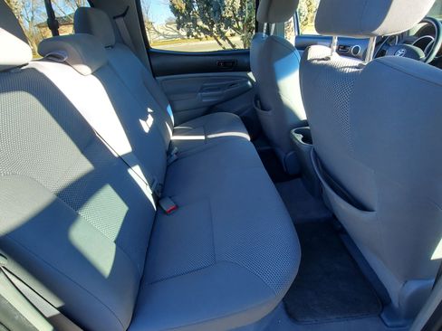 Used 2008 Toyota Tacoma Pickup 4D 5 ft image 24