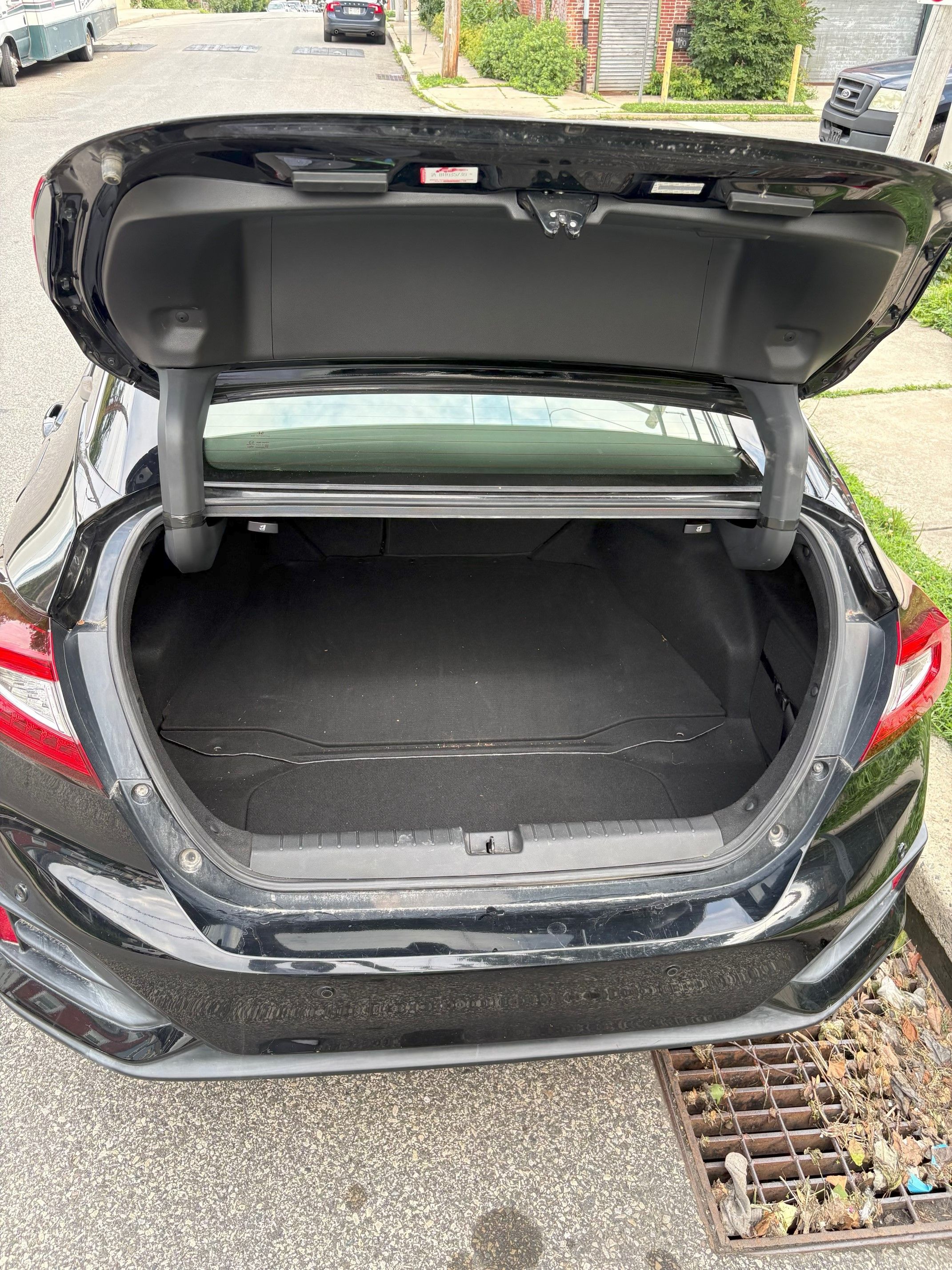 Used 2018 Honda Clarity Touring image 5
